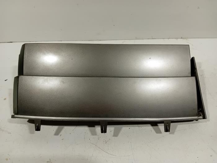 Fender grille
