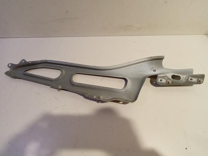 Usagé Divers Renault Scenic Prix € 45,00 Règlement à la marge proposé par Van der Ven Autorecycling B.V.