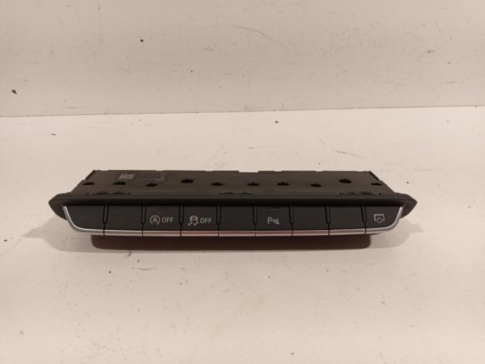Usados Interruptor PDC Audi A4 Precio € 21,00 Norma de margen ofrecido por Van der Ven Autorecycling B.V.