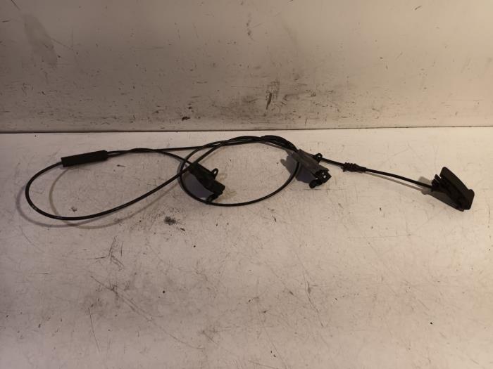 Usagé Divers Mercedes C-Klasse Prix € 15,00 Règlement à la marge proposé par Van der Ven Autorecycling B.V.