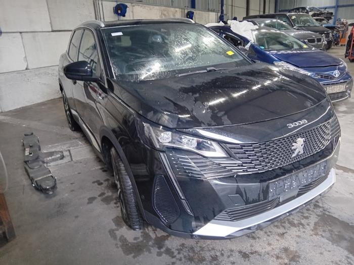 Engine from a Peugeot 3008 2024