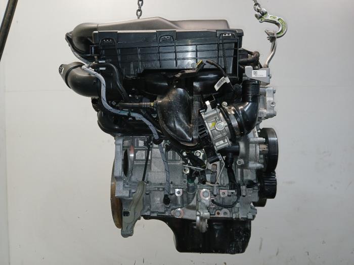 Engine from a Peugeot 3008 2024