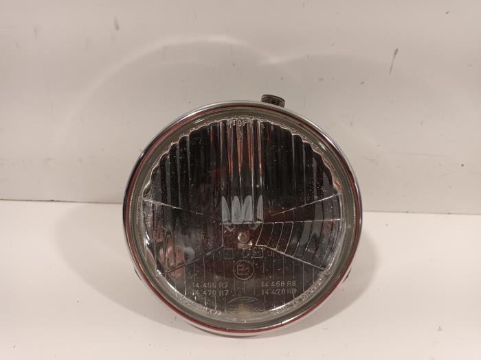Używane Reflektor prawy BMW 2000 - 3000 Cena € 59,99 Procedura marży oferowane przez Van der Ven Autorecycling B.V.