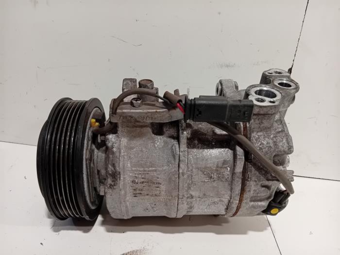 Usagé Pompe clim BMW 1-Série Prix € 80,00 Règlement à la marge proposé par Van der Ven Autorecycling B.V.