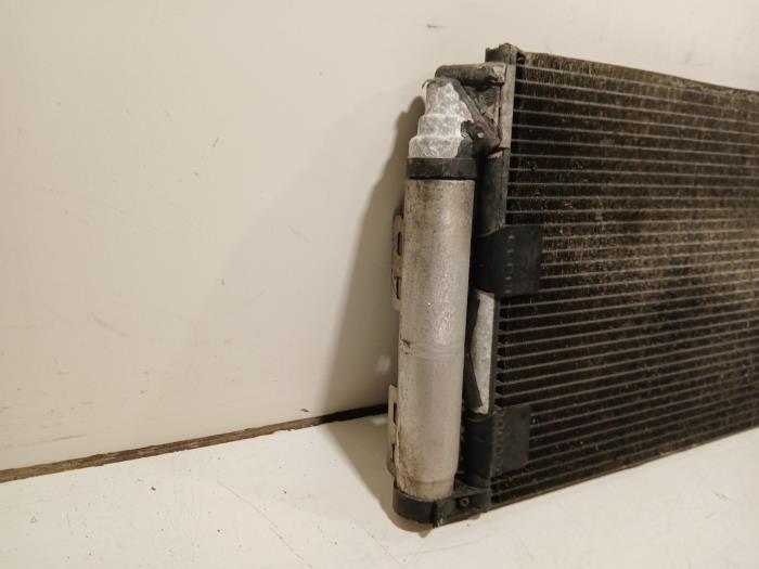 Klima Kondensor van een Landrover Freelander 2002