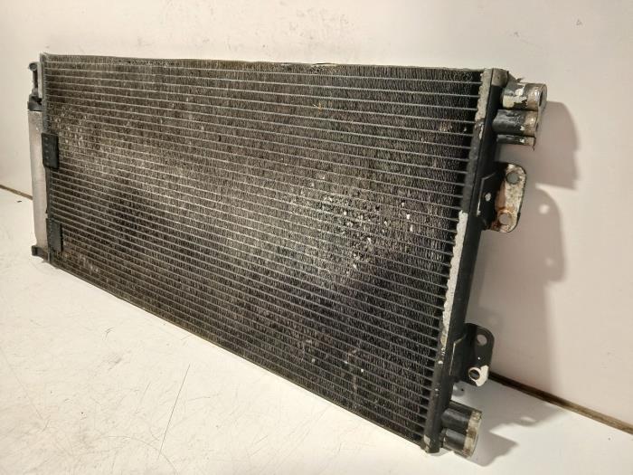 Klima Kondensor van een Landrover Freelander 2002