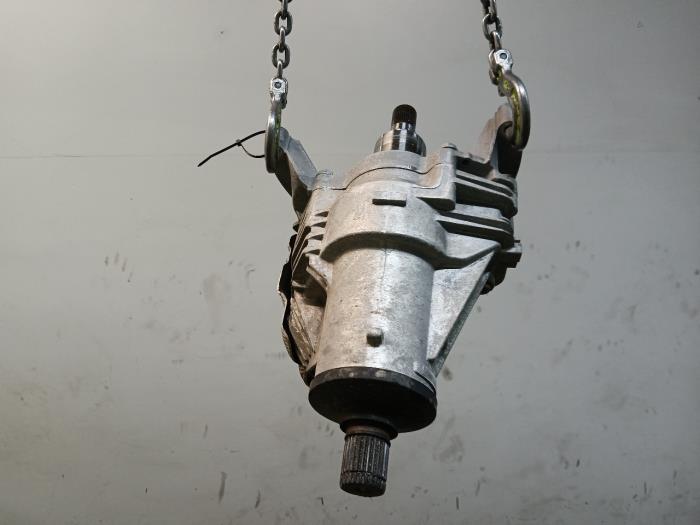 Used Front differential Volkswagen Transporter Price € 799,99 Margin scheme offered by Van der Ven Autorecycling B.V.
