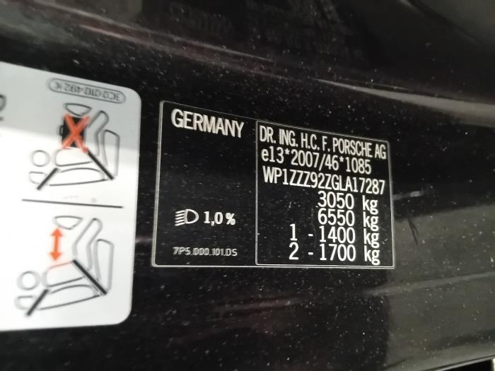 Ordinateur divers d'un Porsche Cayenne 2016
