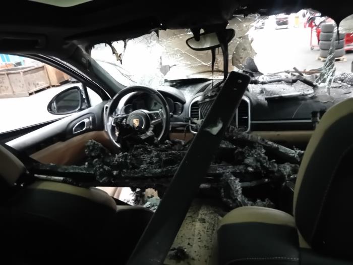 Ordinateur divers d'un Porsche Cayenne 2016