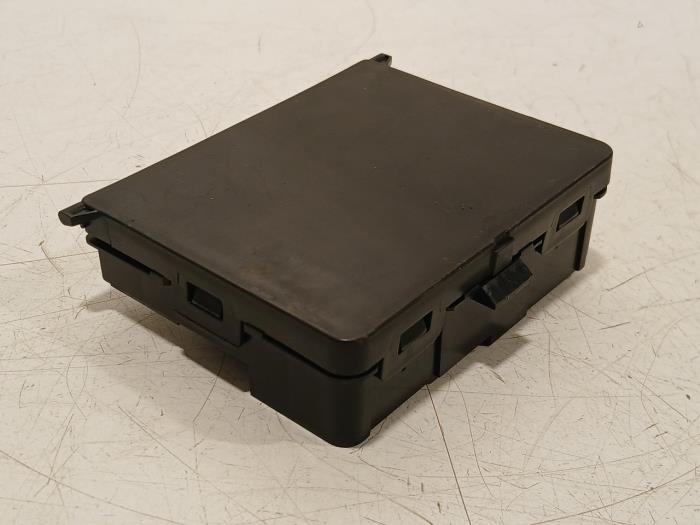 Used Cooling computer Opel Vivaro Price € 20,00 Margin scheme offered by Van der Ven Autorecycling B.V.