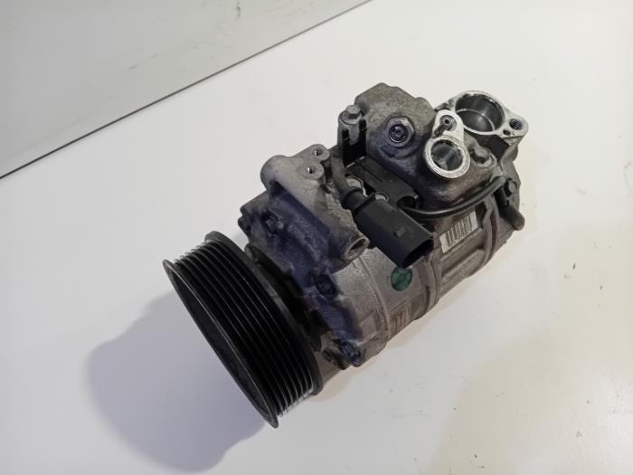 Usagé Compresseur de clim Porsche Cayenne Prix € 268,00 Règlement à la marge proposé par Van der Ven Autorecycling B.V.