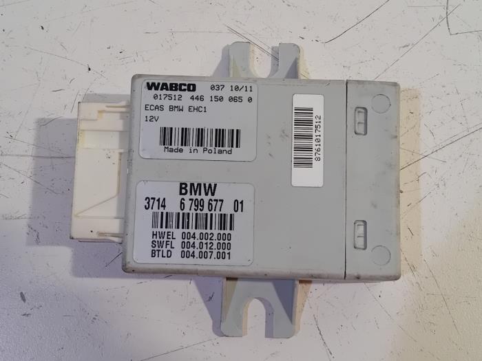 Usagé Ordinateur divers BMW 5-Série Prix € 60,00 Règlement à la marge proposé par Van der Ven Autorecycling B.V.