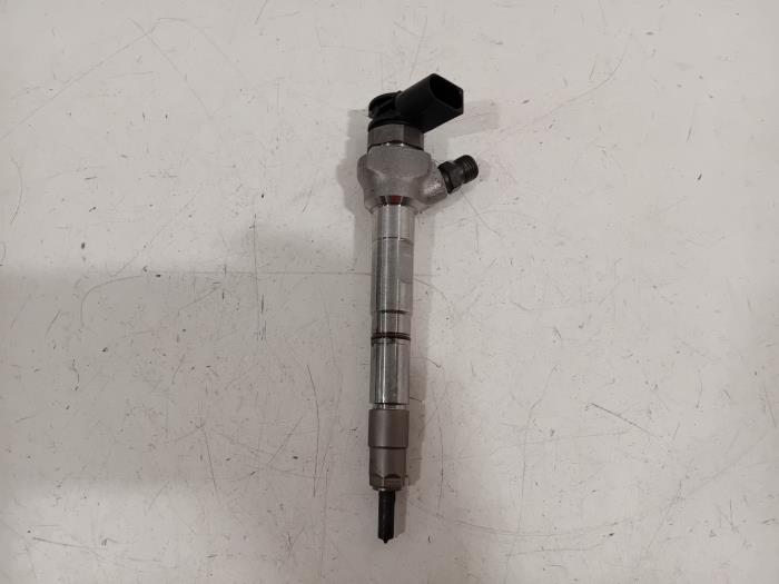Usagé Injecteur (diesel) Skoda Octavia Prix € 106,00 Règlement à la marge proposé par Van der Ven Autorecycling B.V.