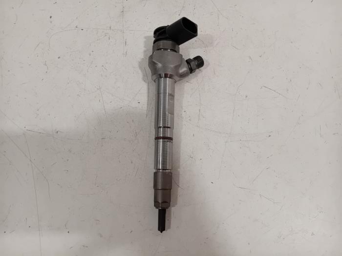 Usagé Injecteur (diesel) Skoda Octavia Prix € 106,00 Règlement à la marge proposé par Van der Ven Autorecycling B.V.