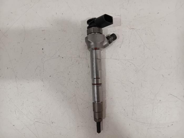 Usagé Injecteur (diesel) Skoda Octavia Prix € 106,00 Règlement à la marge proposé par Van der Ven Autorecycling B.V.