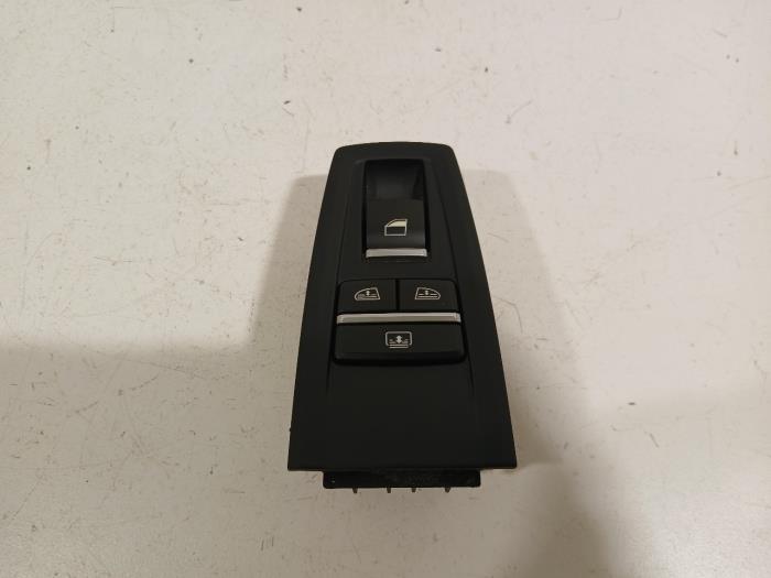 Usados Interruptor combinado de ventanillas BMW 6-Serie Precio € 26,00 Norma de margen ofrecido por Van der Ven Autorecycling B.V.