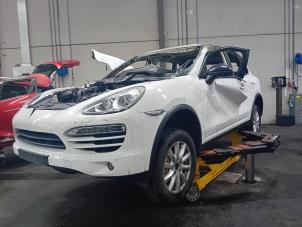 Kühler van een Porsche Cayenne 2012
