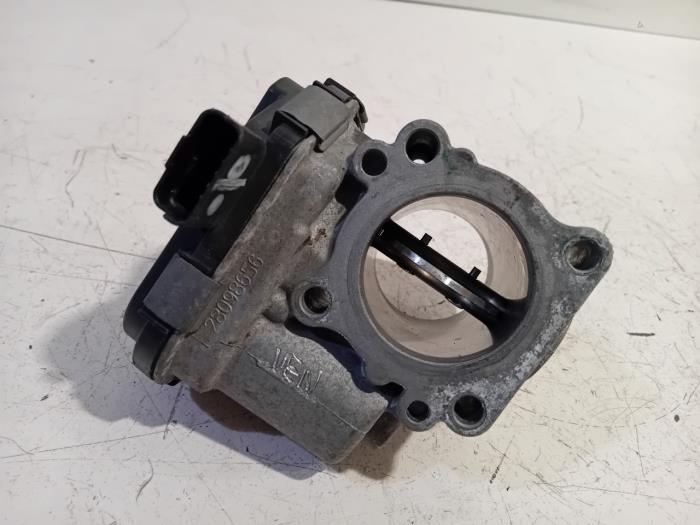 Usagé Boitier papillon Ford Transit Connect Prix € 25,00 Règlement à la marge proposé par Van der Ven Autorecycling B.V.