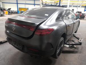 Innerdisplay från en Mercedes EQE 2022