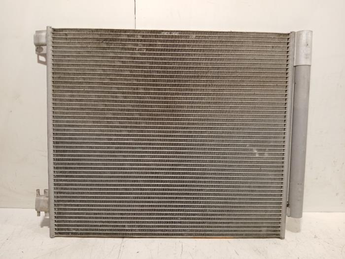 Usagé Radiateur clim Nissan Qashqai Prix € 85,00 Règlement à la marge proposé par Van der Ven Autorecycling B.V.