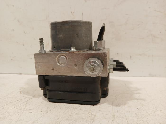 ABS-pump Nissan Qashqai (Begagnad)