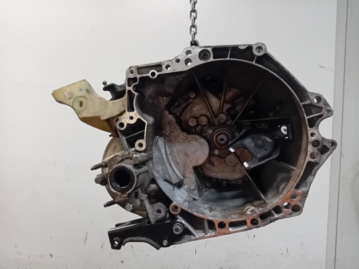 Usagé Boîte de vitesse Peugeot 208 Prix € 249,99 Règlement à la marge proposé par Van der Ven Autorecycling B.V.