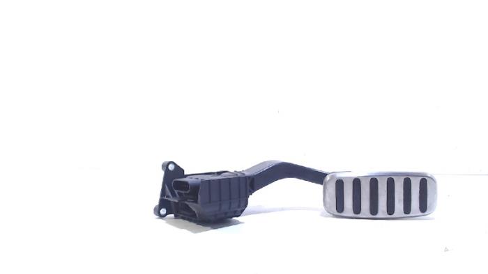 Gebrauchte Kraftstoff Druckregler Fiat 500 Preis € 21,00 Margenregelung angeboten von Van der Ven Autorecycling B.V.