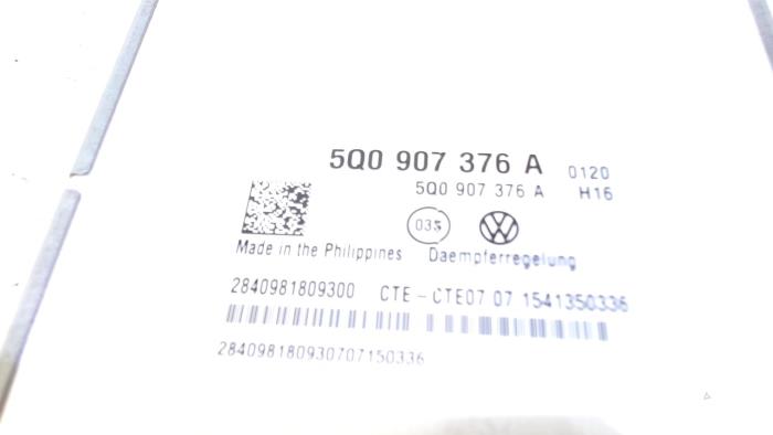Begagnade Dator, höjdkontroll Volkswagen E-Golf Pris € 21,00 Marginaltabell erbjuds av Van der Ven Autorecycling B.V.