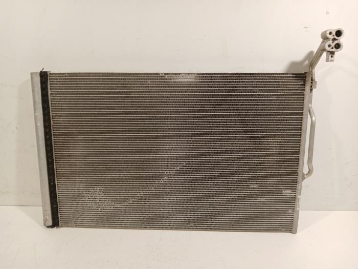 Usagé Radiateur clim Porsche Cayenne Prix € 95,00 Règlement à la marge proposé par Van der Ven Autorecycling B.V.