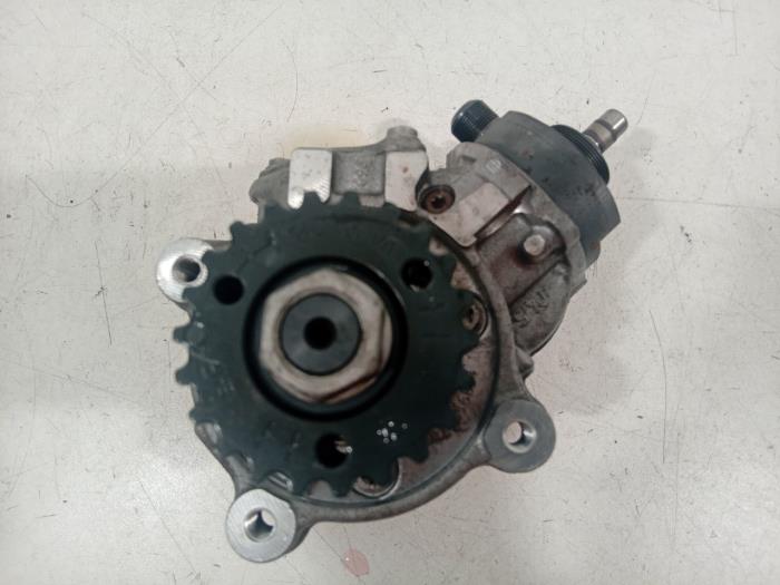 Usagé Pompe carburant mécanique Skoda Octavia Prix € 483,00 Règlement à la marge proposé par Van der Ven Autorecycling B.V.