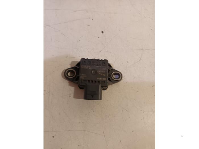 Begagnade ABS-sensor Jaguar XF Pris € 35,00 Marginaltabell erbjuds av Van der Ven Autorecycling B.V.