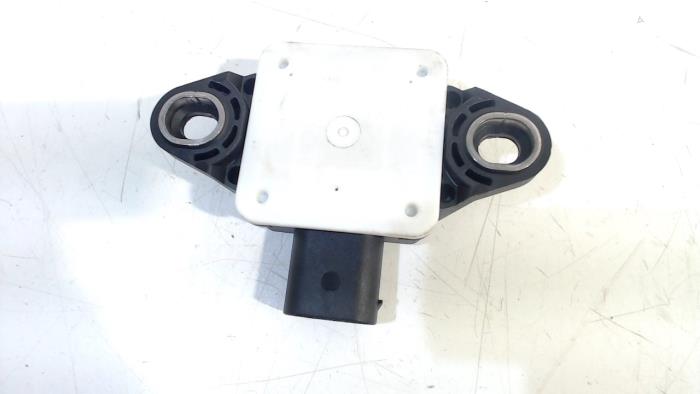 Begagnade ABS-sensor Mercedes S-Klasse Pris € 10,00 Marginaltabell erbjuds av Van der Ven Autorecycling B.V.