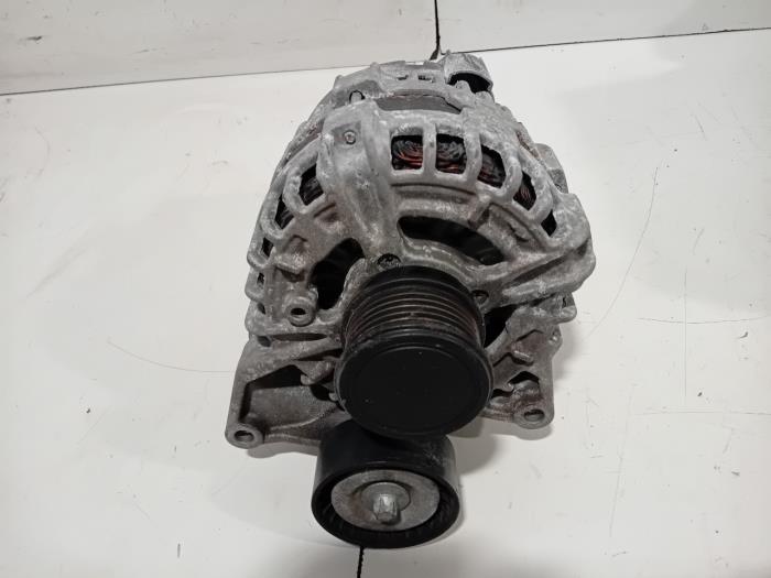 Begagnade Dynamo Mercedes E-Klasse Pris € 80,00 Marginaltabell erbjuds av Van der Ven Autorecycling B.V.