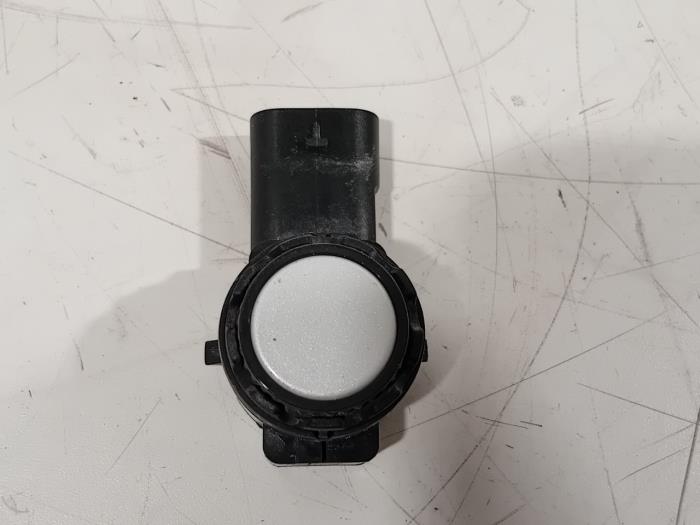 Usados Sensor PDC BMW iX3 Precio € 41,00 Norma de margen ofrecido por Van der Ven Autorecycling B.V.