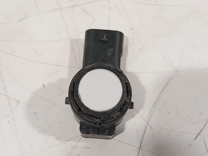 Usados Sensor PDC BMW iX3 Precio € 41,00 Norma de margen ofrecido por Van der Ven Autorecycling B.V.