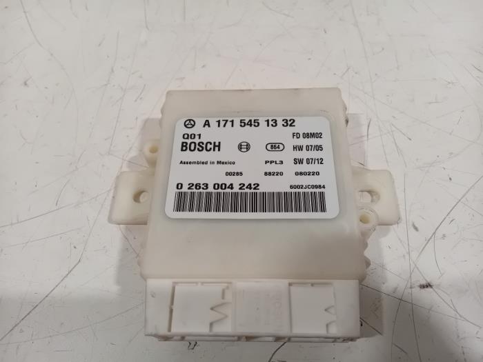 Begagnade PDC-modul Mercedes SLK Pris € 41,00 Marginaltabell erbjuds av Van der Ven Autorecycling B.V.
