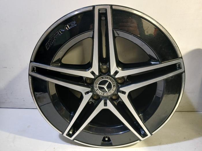 Używane Obrecz Mercedes C-Klasse Cena € 105,00 Procedura marży oferowane przez Van der Ven Autorecycling B.V.
