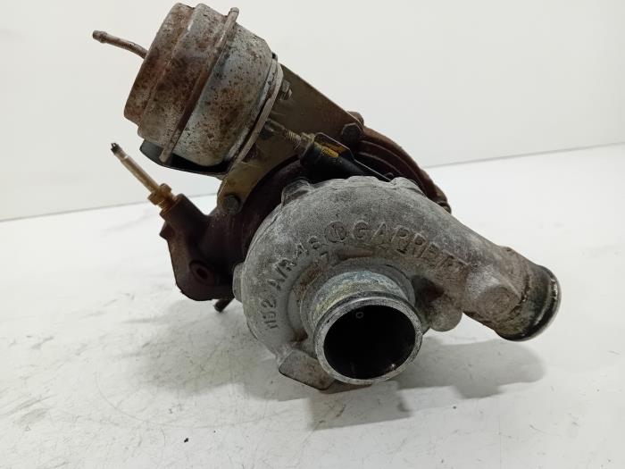 Usagé Turbo Hyundai Santafe Prix € 124,99 Règlement à la marge proposé par Van der Ven Autorecycling B.V.