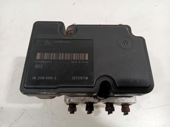 Gebrauchte ABS Pumpe Suzuki Swift Preis € 165,00 Margenregelung angeboten von Van der Ven Autorecycling B.V.