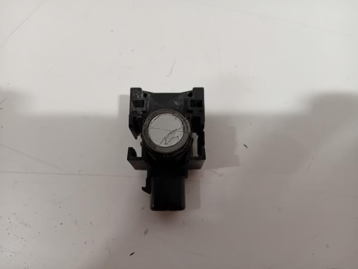 Usados Sensor PDC Lexus NX Precio € 106,00 Norma de margen ofrecido por Van der Ven Autorecycling B.V.