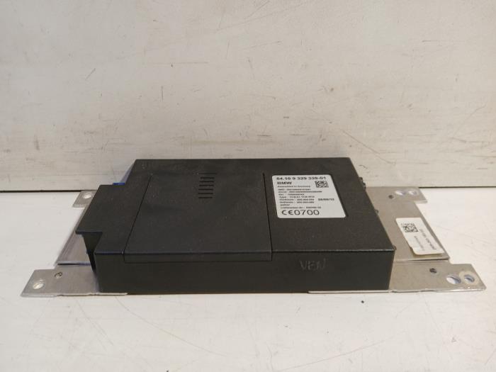 Begagnade Bluetooth-modul BMW 5-Serie Pris € 37,00 Marginaltabell erbjuds av Van der Ven Autorecycling B.V.