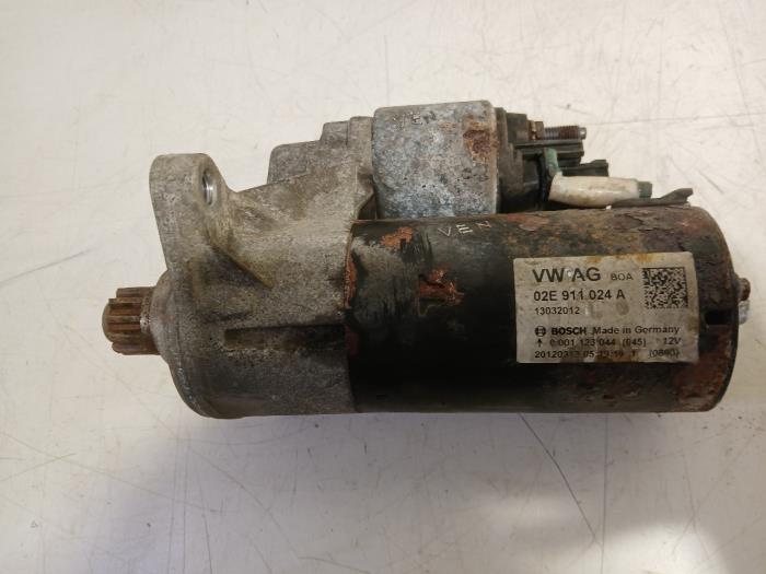 Used Engine management computer Audi Q3 Price € 15,00 Margin scheme offered by Van der Ven Autorecycling B.V.
