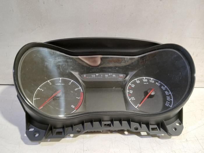 Begagnade Instrumentpanel Opel Corsa Pris € 45,00 Marginaltabell erbjuds av Van der Ven Autorecycling B.V.