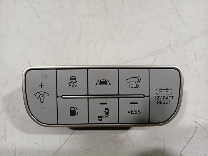 Usados Interruptor Hyundai Nexo Precio € 50,00 Norma de margen ofrecido por Van der Ven Autorecycling B.V.