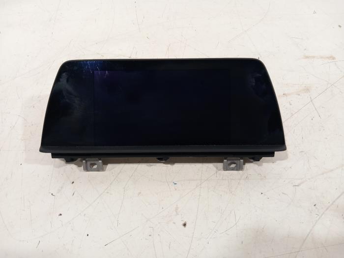 Begagnade Innerdisplay BMW 1-Serie Pris € 200,00 Marginaltabell erbjuds av Van der Ven Autorecycling B.V.
