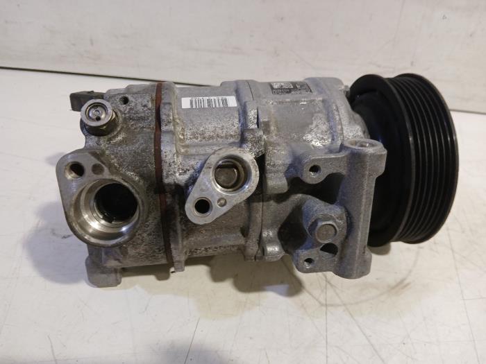 Usagé Compresseur de clim Audi A4 Prix € 49,99 Règlement à la marge proposé par Van der Ven Autorecycling B.V.