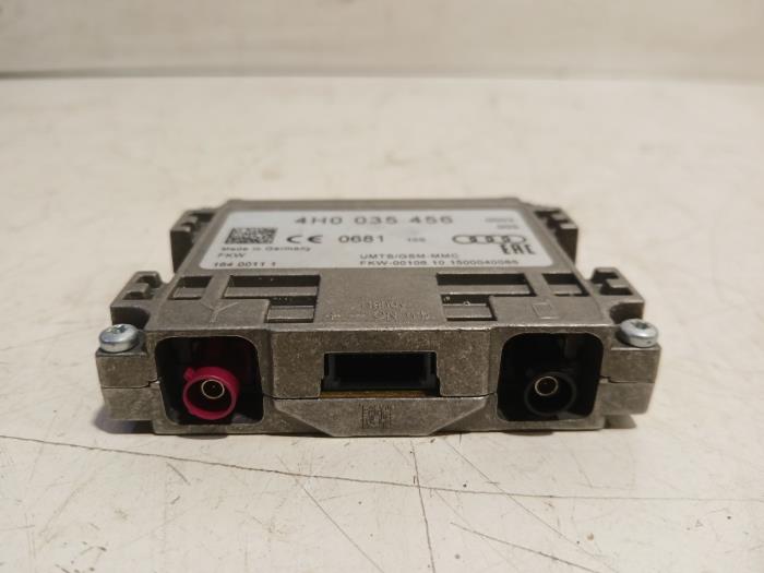 Usados Módulo Bluetooth Volkswagen Passat Precio € 12,00 Norma de margen ofrecido por Van der Ven Autorecycling B.V.
