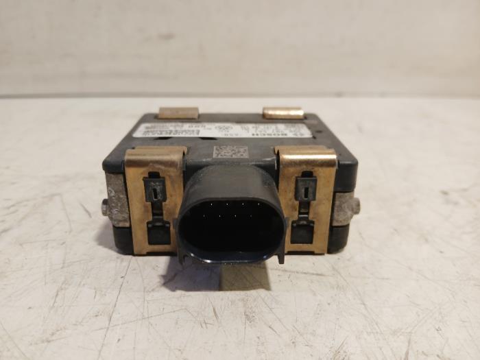 Begagnade Farthållarsensor Volkswagen Passat Pris € 199,95 Marginaltabell erbjuds av Van der Ven Autorecycling B.V.