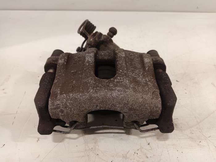 Gebrauchte Bremszange links hinten Ford Grand C-Max Preis € 20,00 Margenregelung angeboten von Van der Ven Autorecycling B.V.