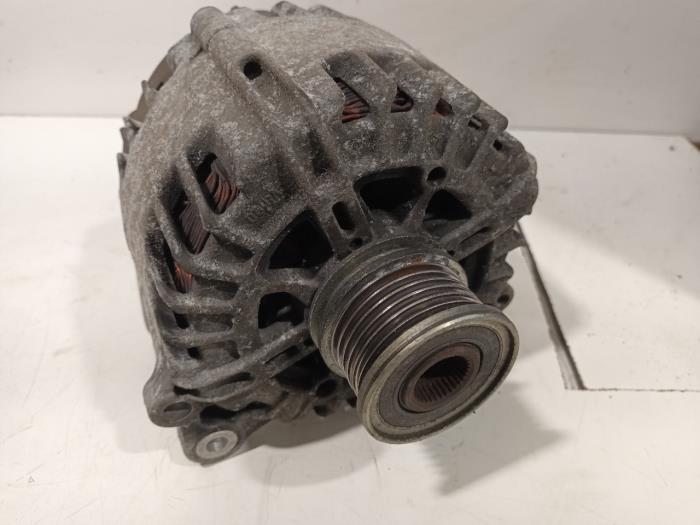 Used Dynamo Volkswagen Bestel Price € 95,00 Margin scheme offered by Van der Ven Autorecycling B.V.